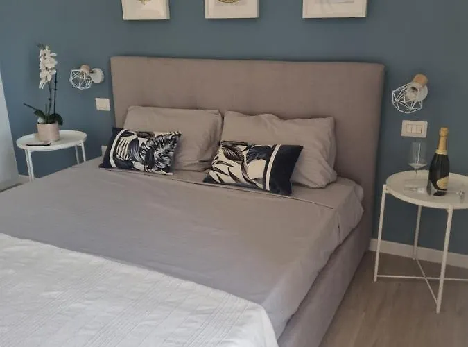 Гостевой дом Sunset 221 Кальяри